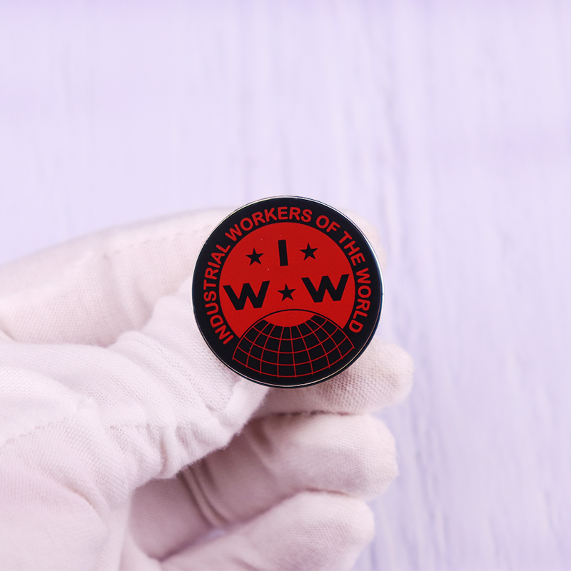 Power Tools World - 로고 핀, 세계 산업 작업자 (IWW)